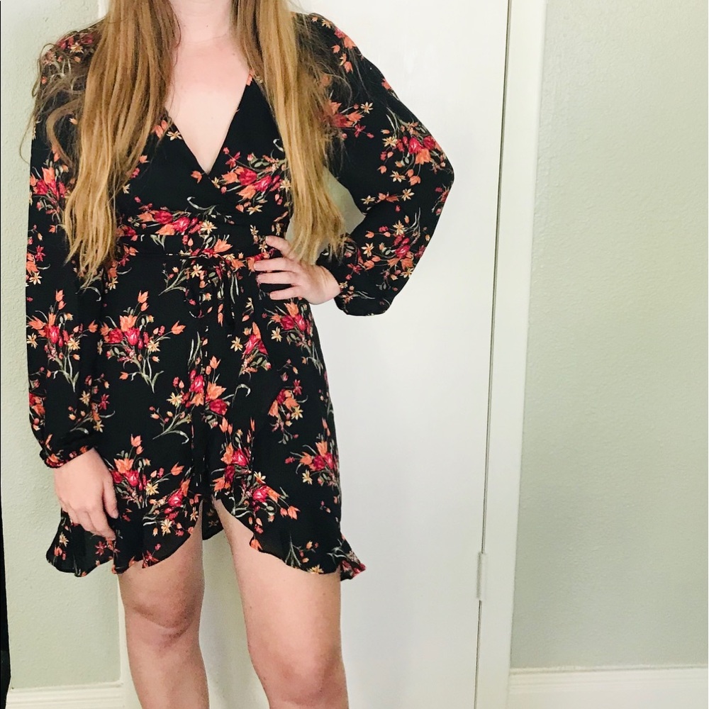 Francesca’s Floral Wrap Dress NWT